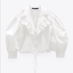 Shirt with Peter Pan or baby collar